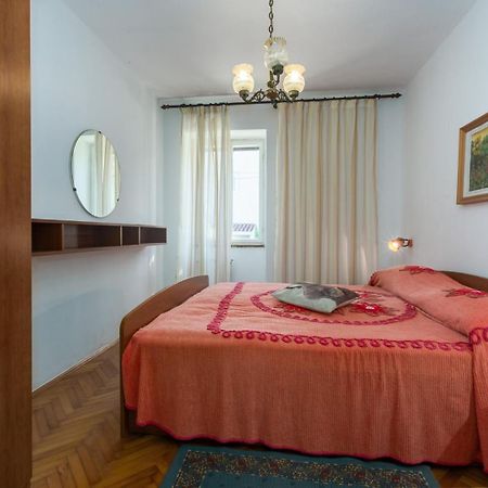 Anamarija Apartments Near The Beach And The Fantastic Adria Sea With Over 10 Small Islands Close By Funtana Eksteriør billede