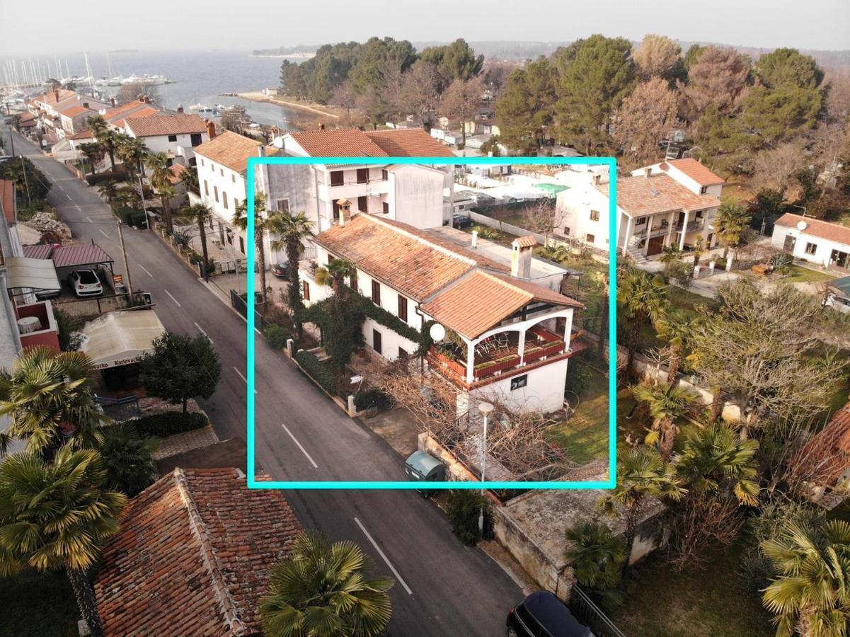 Anamarija Apartments Near The Beach And The Fantastic Adria Sea With Over 10 Small Islands Close By Funtana Eksteriør billede